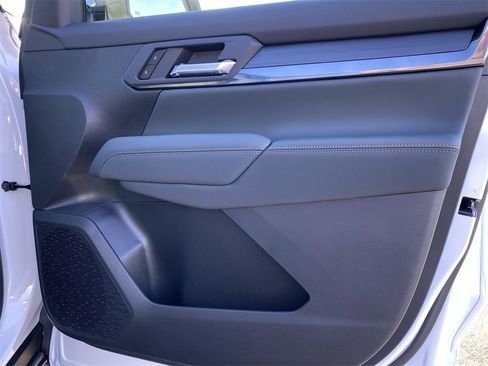 New 2026 GMC Terrain AT4 w/ Convenience Package III image 41