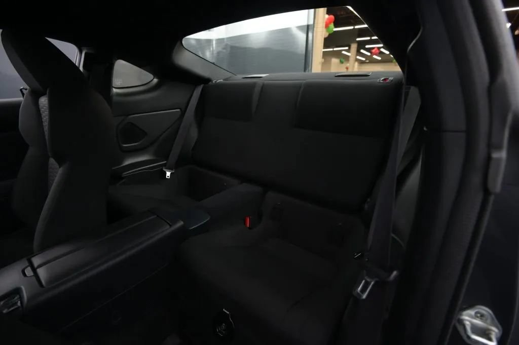 Used 2022 Toyota GR86 w/ ALL Weather Mat Package (TMS) RWD image 37