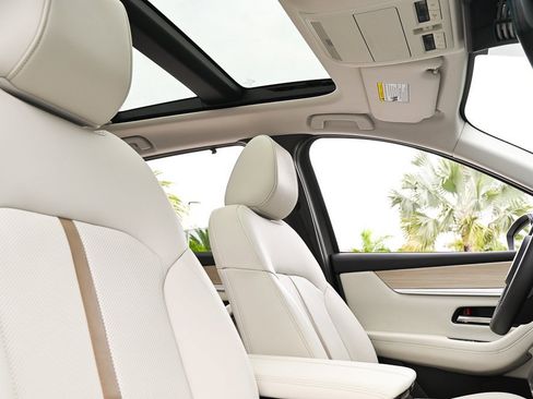 Certified 2025 MAZDA CX-90 3.3 Turbo w/ Premium Plus Pkg image 19