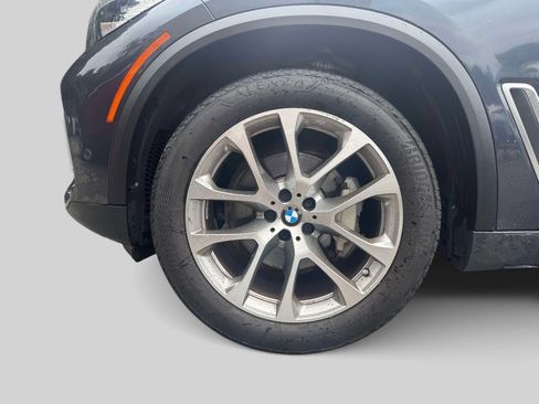 Used 2022 BMW X5 xDrive40i w/ Premium Package AWD/4WD image 8