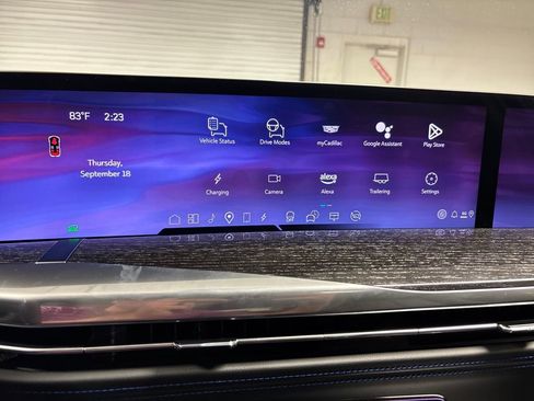 New 2025 Cadillac Escalade IQ Sport 1 w/ Smart Trailering package image 40