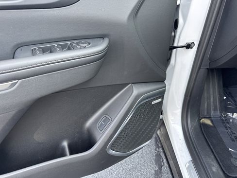 New 2025 Buick Enclave Preferred image 13