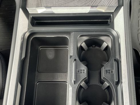 Used 2025 Ford F350 Platinum w/ FX4 Off-Road Package image 22