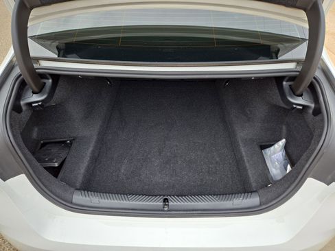 Certified 2025 BMW 530i xDrive image 12