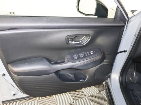 Used 2025 Honda HR-V Sport image 34