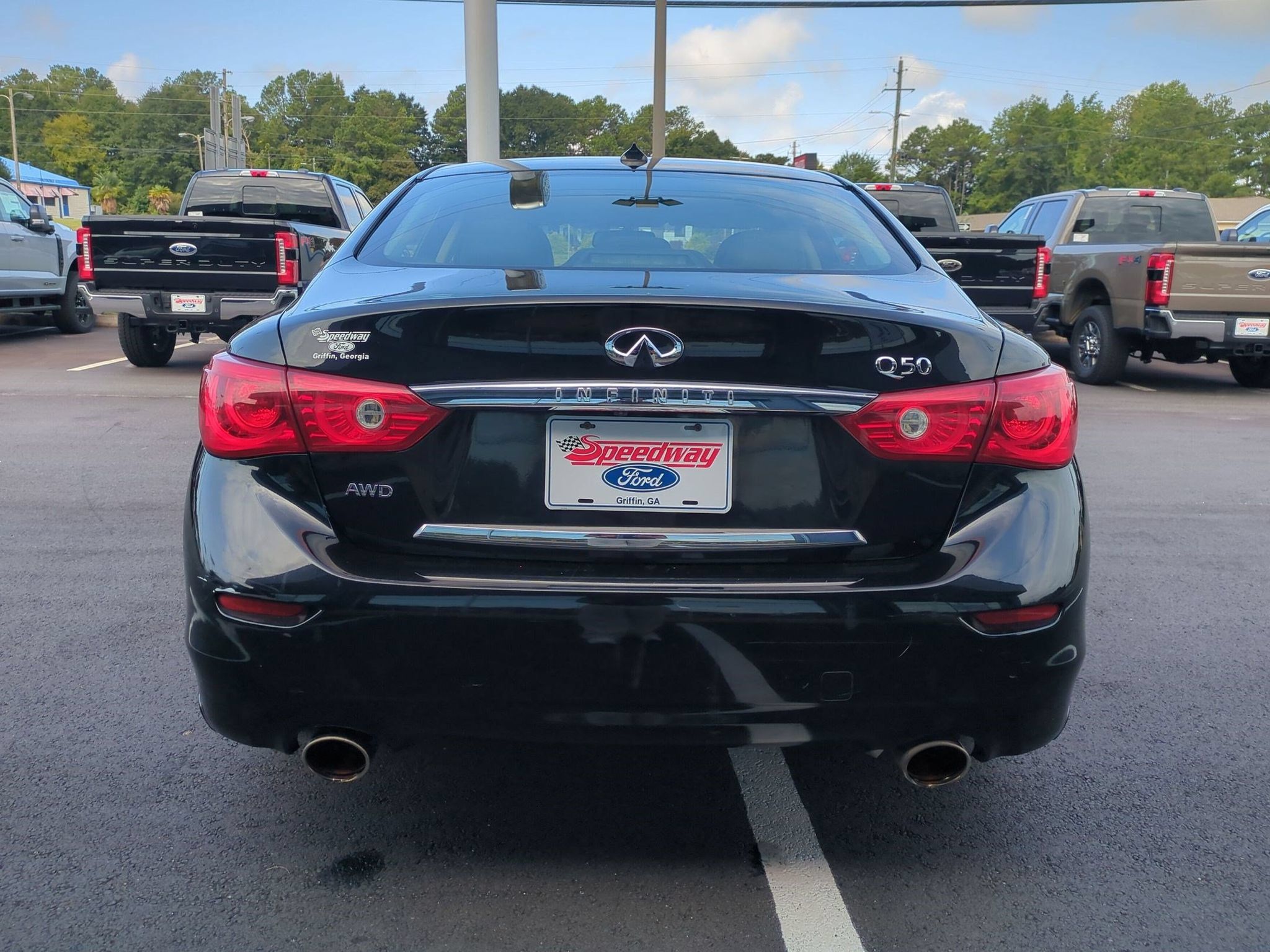 Used 2015 INFINITI Q50 Premium w/ Navigation Package AWD/4WD image 8
