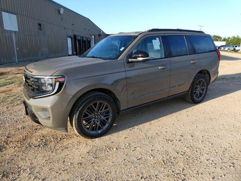 New 2027 Ford Expedition Platinum w/ Stealth Appearance Package AWD/4WD image 7