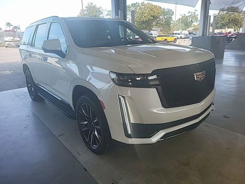 Used 2021 Cadillac Escalade Sport w/ Heavy-Duty Trailer Package image 17