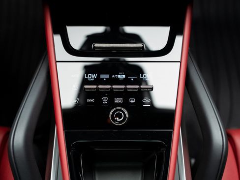 Used 2025 Porsche Cayenne Turbo image 54