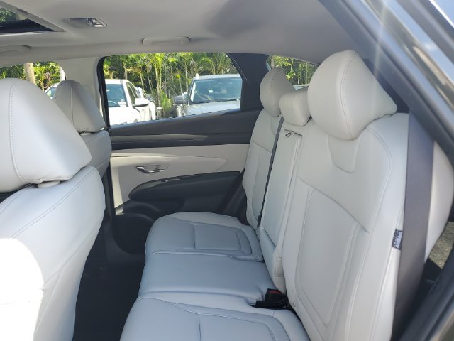 Certified 2025 Hyundai Tucson SEL FWD image 25