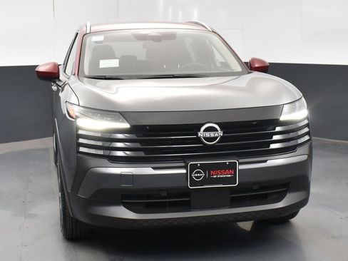 New 2026 Nissan Kicks SV image 2