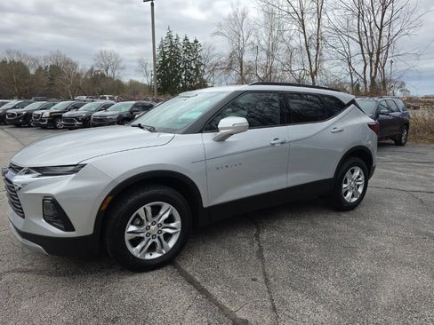 Certified 2020 Chevrolet Blazer LT image 3