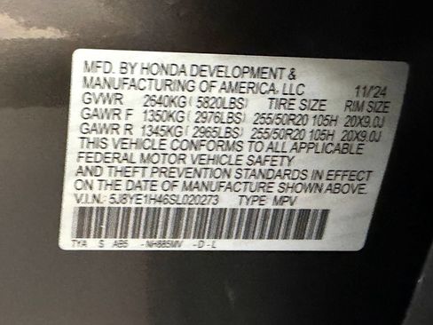 Certified 2025 Acura MDX SH-AWD w/ Technology Package image 10