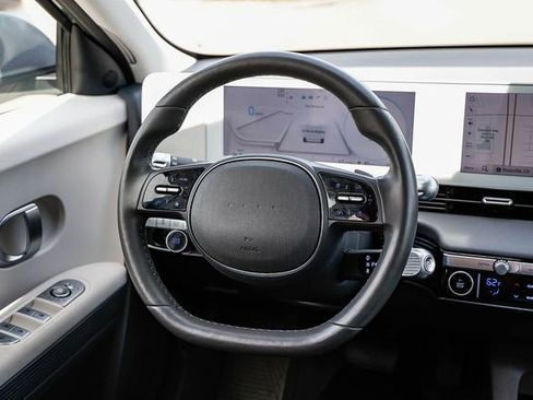 Used 2024 Hyundai Ioniq 5 SEL RWD image 14