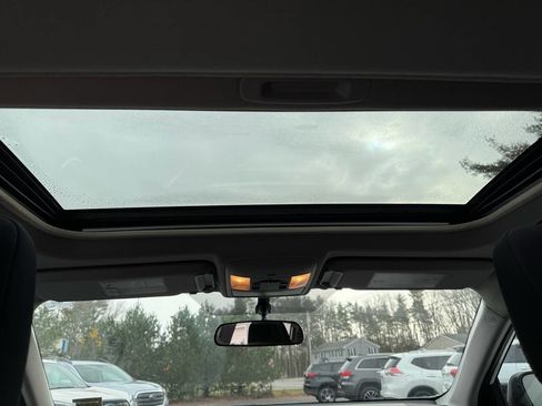 Used 2016 Toyota RAV4 XLE image 24