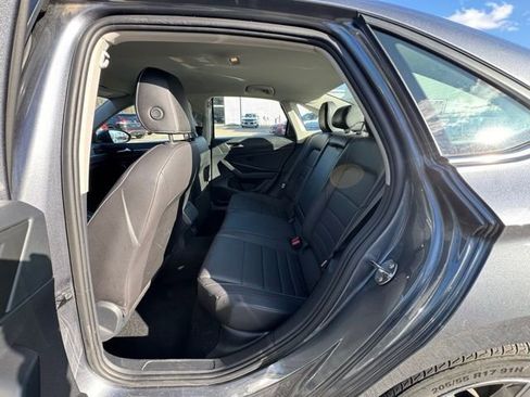 Certified 2024 Volkswagen Jetta SE FWD image 9