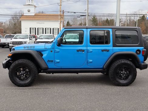 Used 2024 Jeep Wrangler Willys image 13