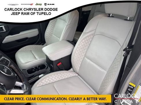 Used 2022 Jeep Wrangler Sahara image 30