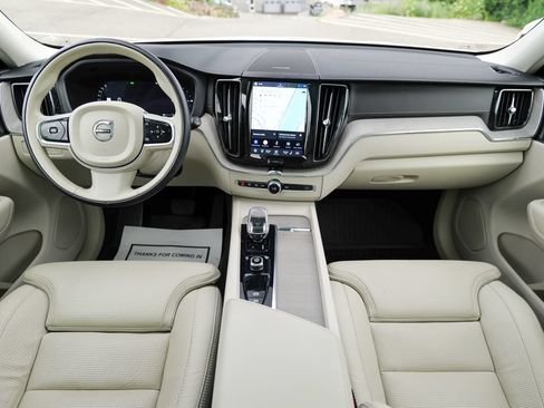Used 2023 Volvo XC60 T8 Ultimate w/ Climate Package AWD/4WD image 42