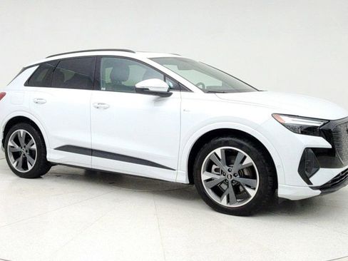 Used 2024 Audi Q4 e-tron Premium Plus w/ Premium Plus image 3