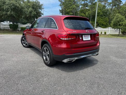 Used 2019 Mercedes-Benz GLC 300 4MATIC image 32