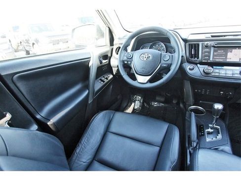 Used 2015 Toyota RAV4 Limited image 7