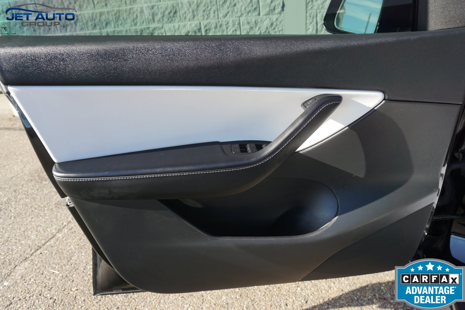 Used 2021 Tesla Model Y Long Range AWD/4WD image 26