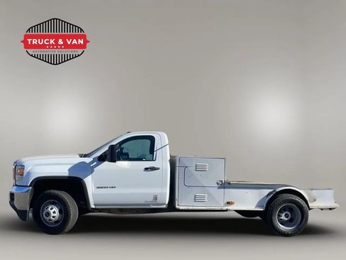 Used 2019 GMC Sierra 3500 2WD Regular Cab image 3
