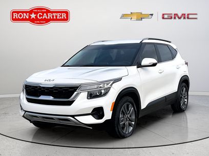 Used 2023 Kia Seltos S w/ Navigation Package