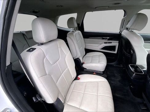 Used 2022 Kia Telluride EX w/ EX Premium Package AWD/4WD image 27