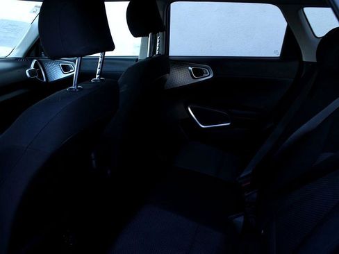 Used 2020 Kia Soul LX image 13