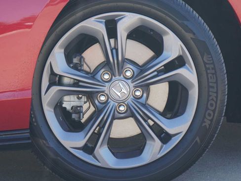 Used 2024 Honda Accord EX-L image 2