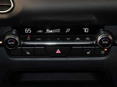 New 2025 MAZDA CX-30 AWD 2.5 S w/ Preferred Package image 38