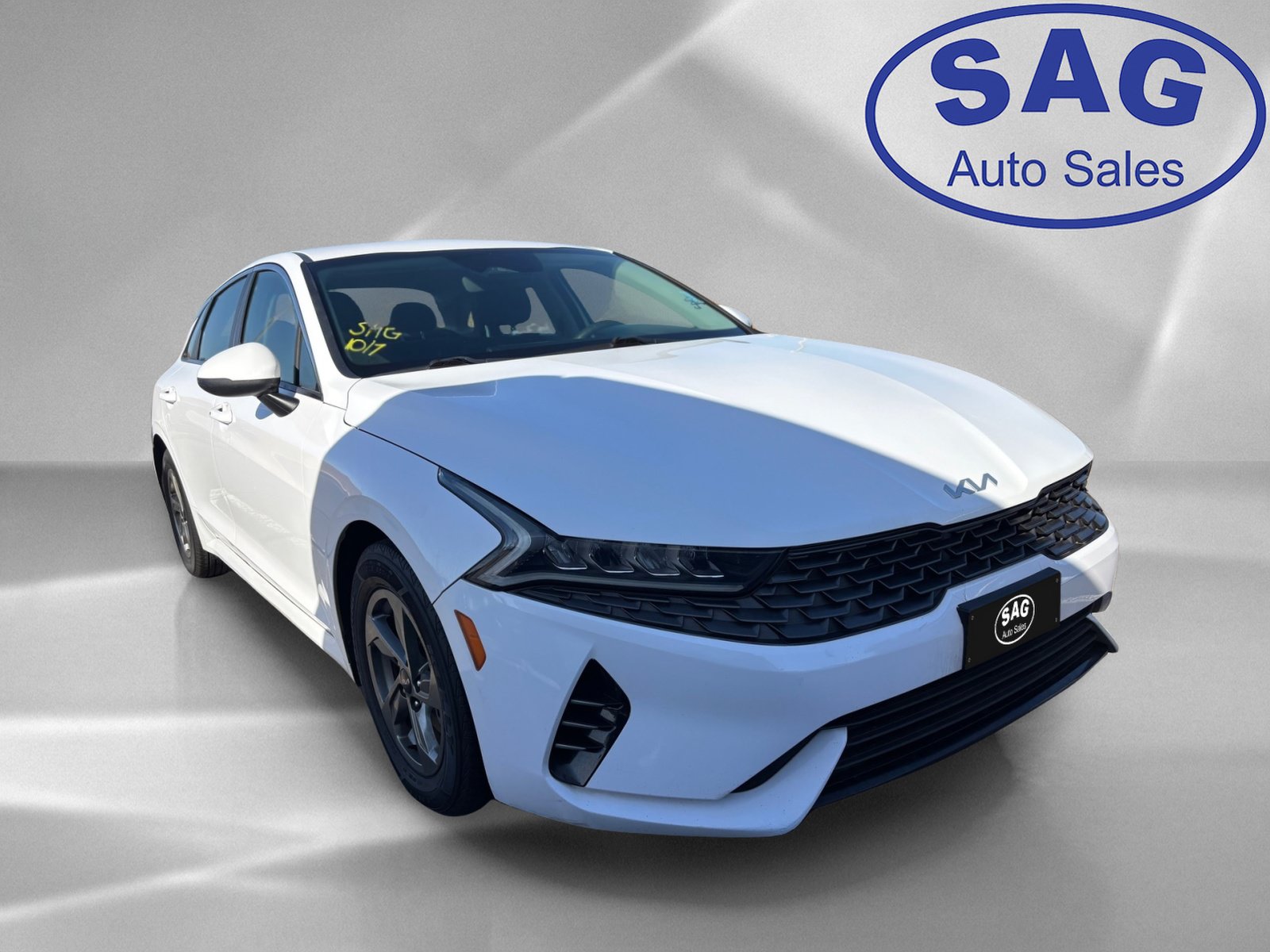 Used 2022 Kia K5 LXS FWD image 2