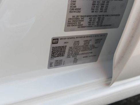 Used 2025 GMC Sierra 1500 AT4 w/ AT4 Premium Package AWD/4WD image 32