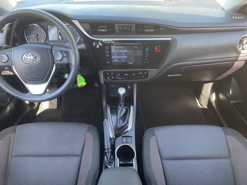 Used 2018 Toyota Corolla LE w/ LE Premium Package FWD image 14