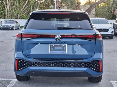 New 2026 Volkswagen Tiguan SE R-Line FWD image 4