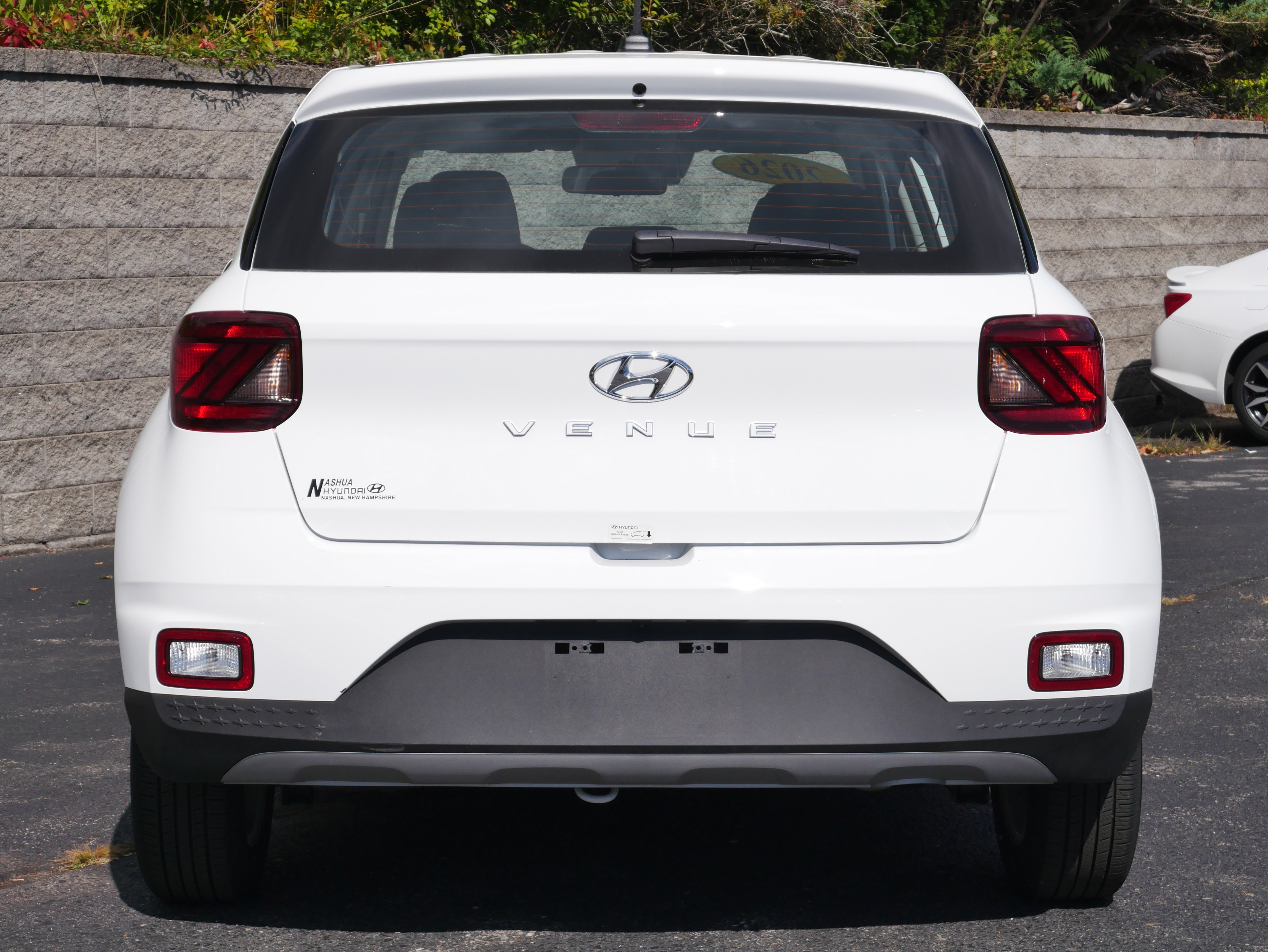 Used 2026 Hyundai Venue SE FWD image 5