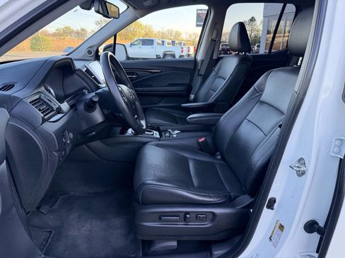 Used 2017 Honda Ridgeline RTL-E image 10