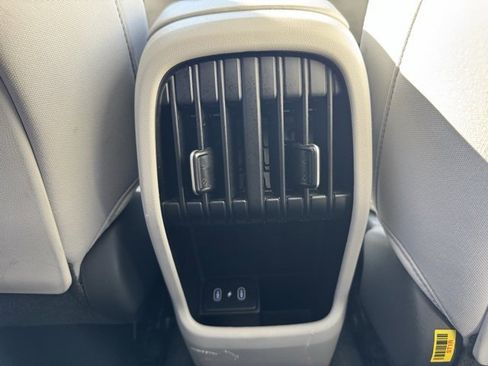 Used 2024 Hyundai Kona SEL image 12