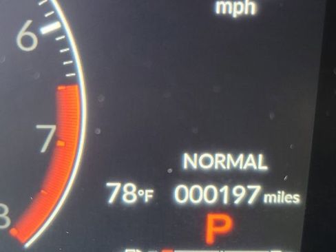 Used 2025 Honda Pilot Touring image 29