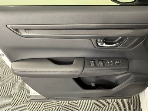 Used 2026 Honda CR-V Sport image 14