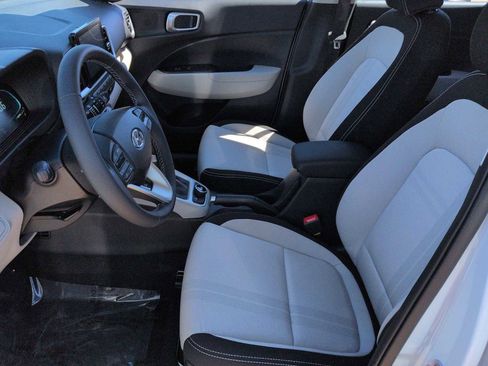 Certified 2026 Hyundai Venue SEL image 16