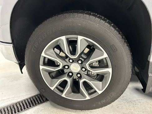 Used 2024 Chevrolet Silverado 1500 LT w/ All Star Edition Plus AWD/4WD image 9