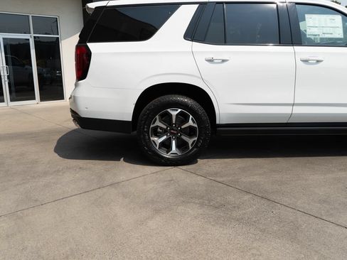 New 2026 GMC Yukon AT4 Ultimate AWD/4WD image 36