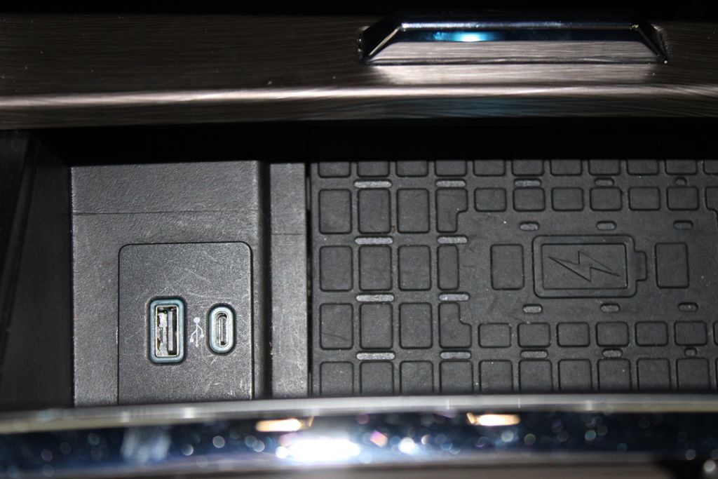 Used 2024 Ford Expedition Limited AWD/4WD image 54