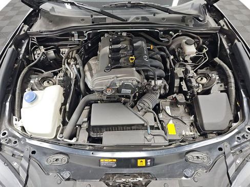 Used 2023 MAZDA MX-5 Miata Sport RWD image 9