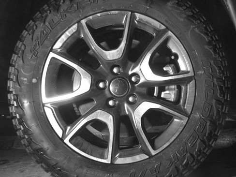 Used 2025 Jeep Compass Trailhawk AWD/4WD image 13