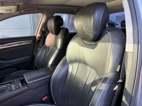 Used 2015 Hyundai Genesis 3.8 w/ Option Group 03 image 13