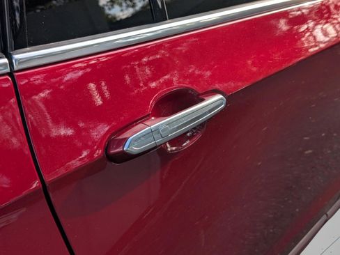 Used 2020 Cadillac XT6 Premium Luxury image 35